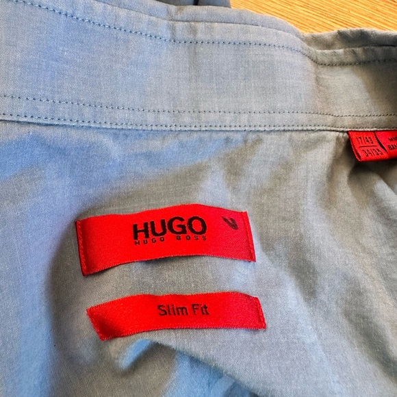 Men’s HUGO BOSS blue chambray dress shirt. Slim fit 17/43 and 34/35. - Picture 5 of 9